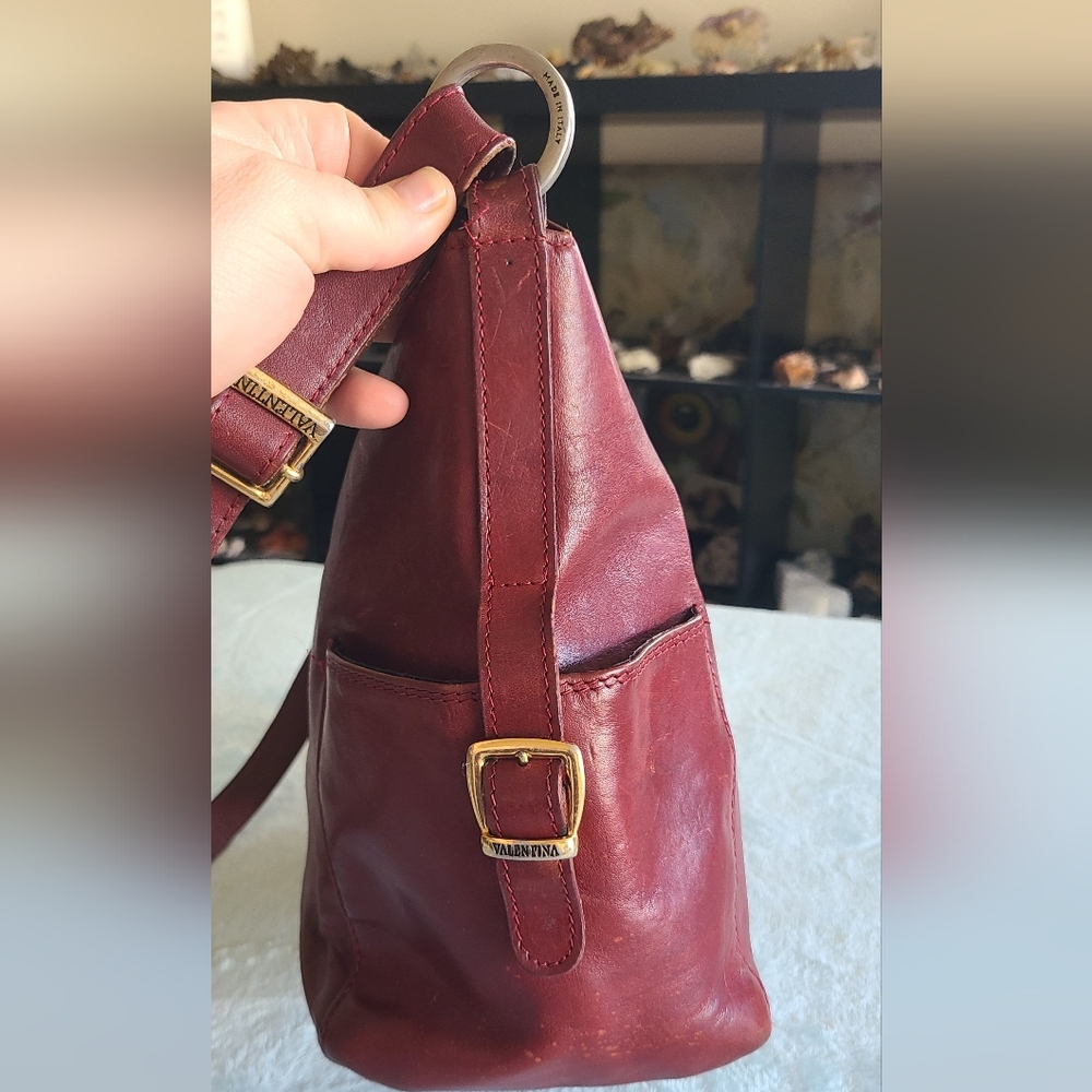 Valentina Red Leather Shoulder Bag - Picture 2 of 15